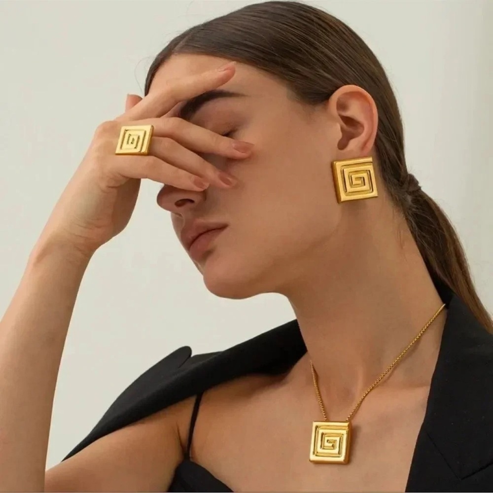 Santorini 18K Gold Stainless Steel Loop Set